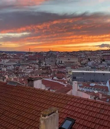 Apartment With Stunning Views In Alfama *